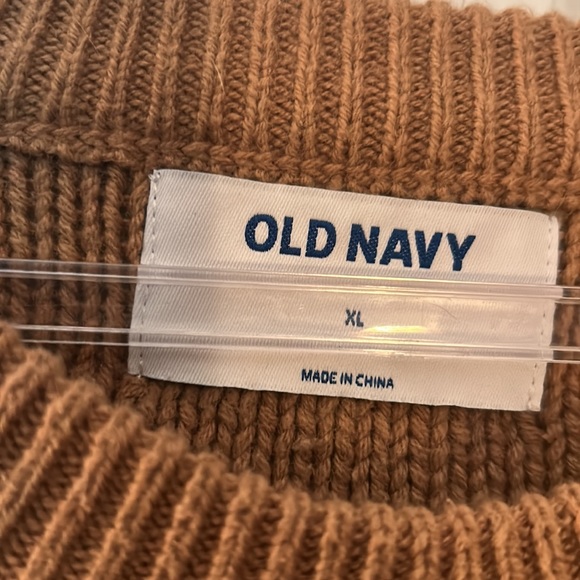 Old Navy (XL) beige sweater - Picture 2 of 3